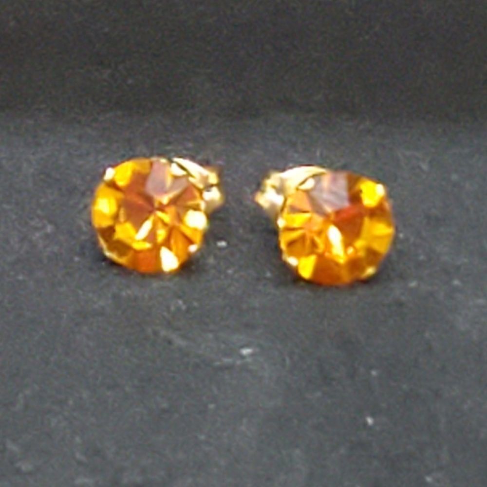 Stud Earrings - Picture 8 of 8